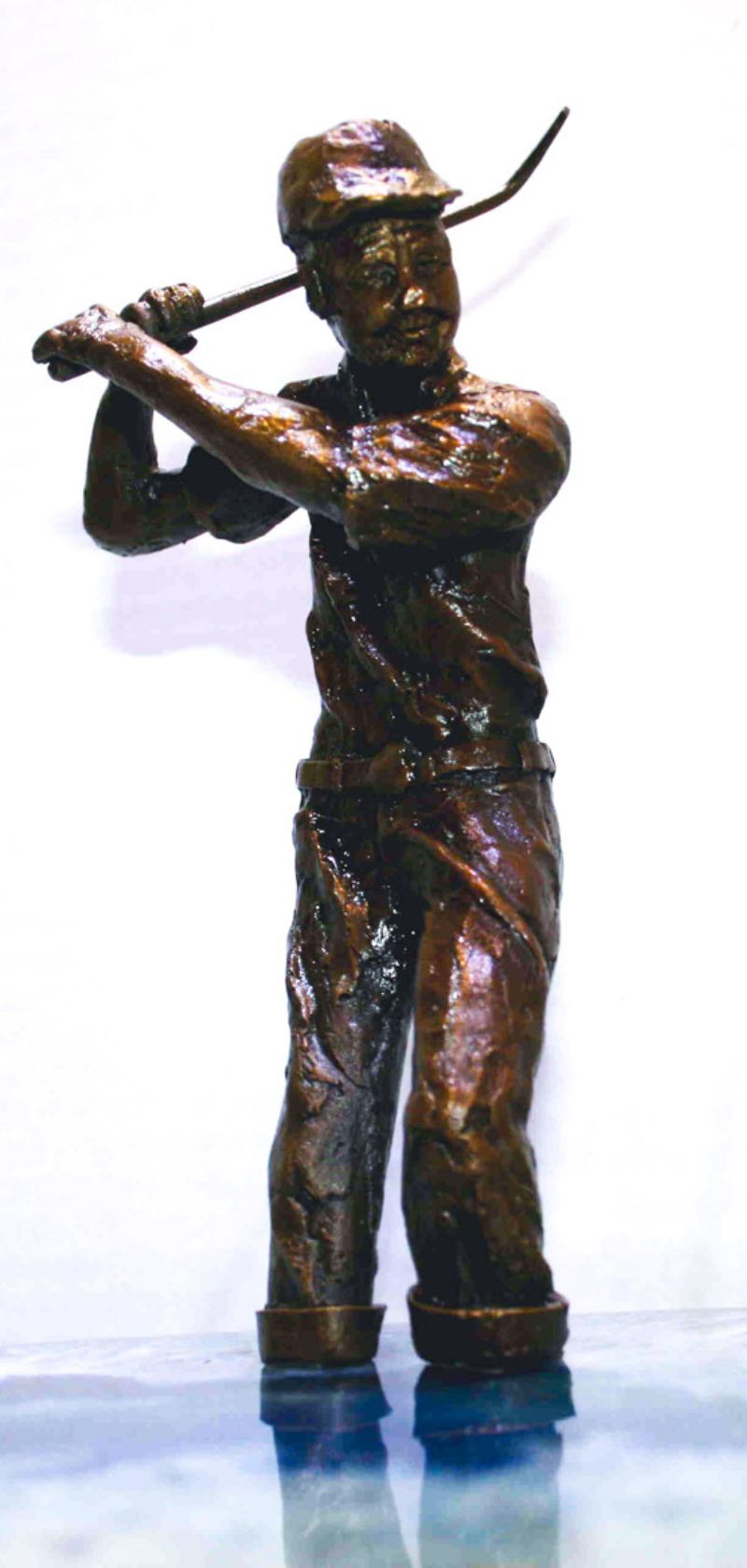 Bronze golf sculpture